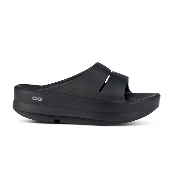 Women's Oofos OOmega Ooahh Sandal Color: Black  2