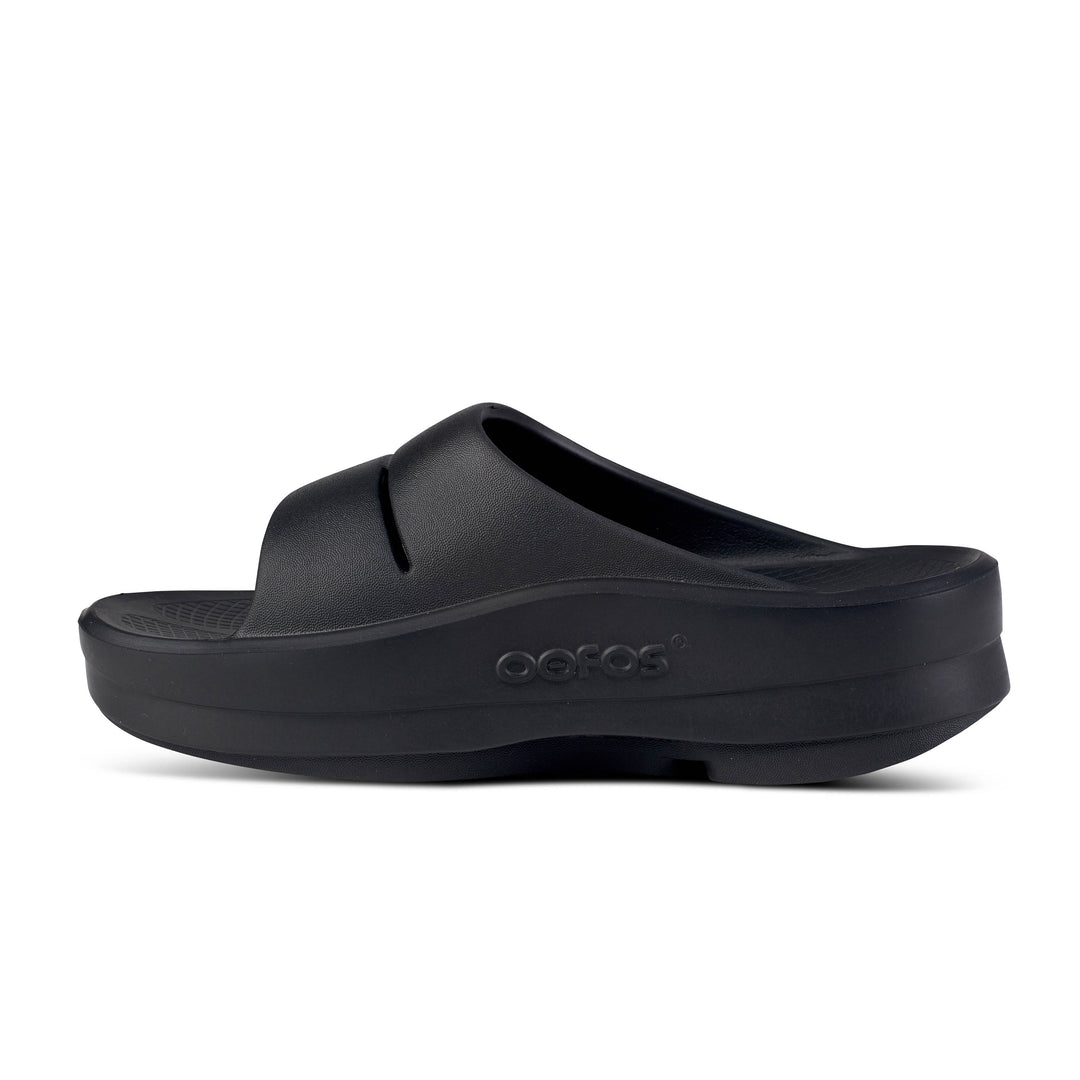 Women's Oofos OOmega Ooahh Sandal Color: Black  5