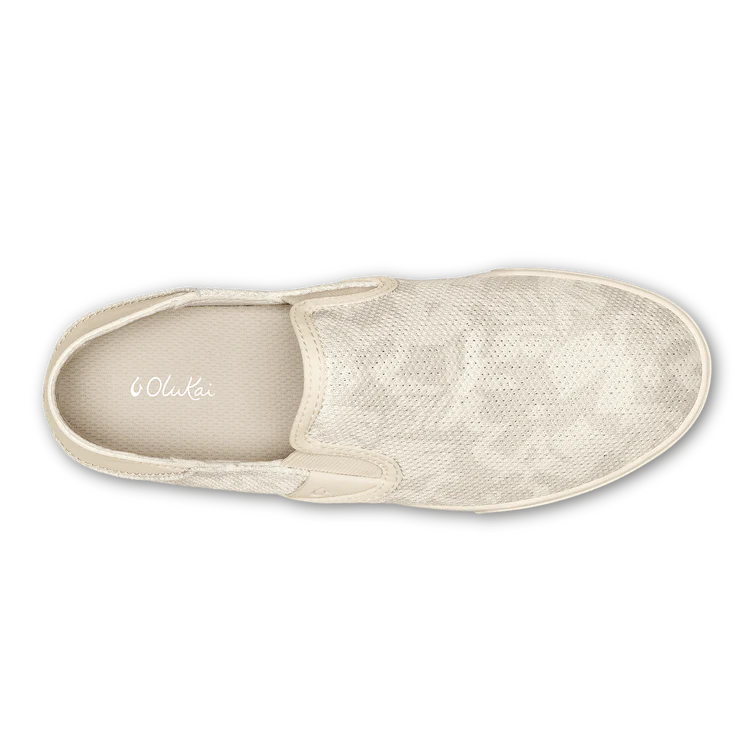 Women's Olukai Pehuea Color: Puka / White  4