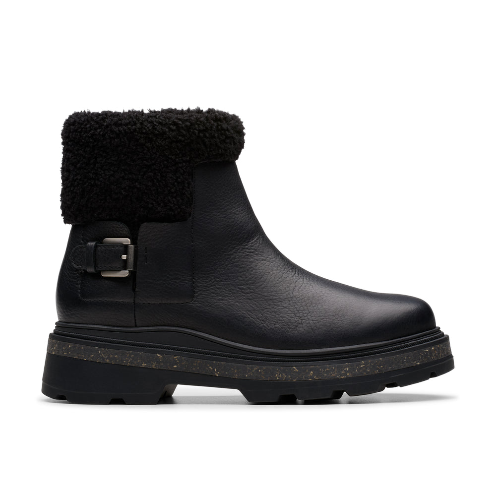 Women's Clarks Hencroft Madi Waterproof Color: Black 2