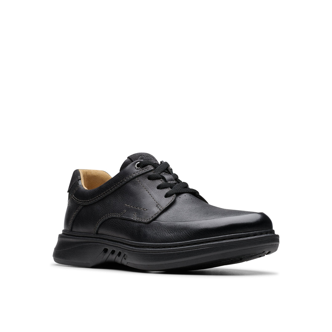 Men's Clarks Un Briley Lace Color: Black   1