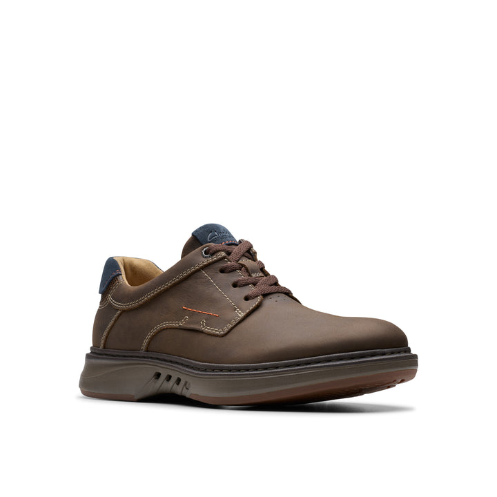 Men's Clarks Un Briley Pace Color: Brown Nubuck 1