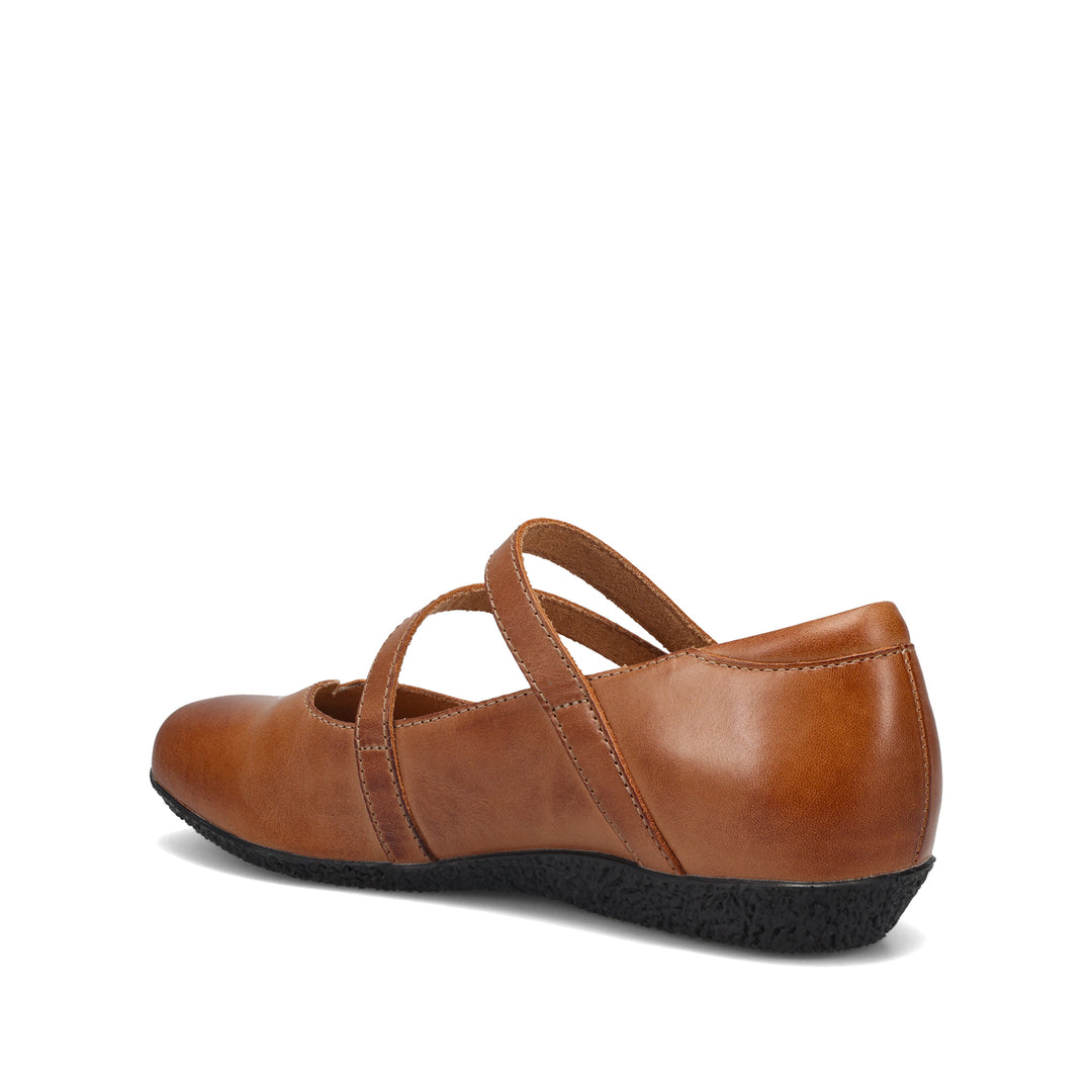 Women's Taos Banter Color: Caramel 4