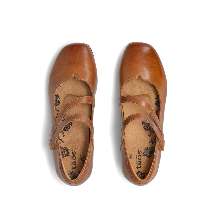 Women's Taos Banter Color: Caramel 5