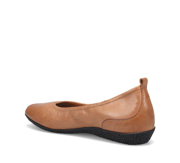 Women's Taos Chit Chat Color: Caramel  4