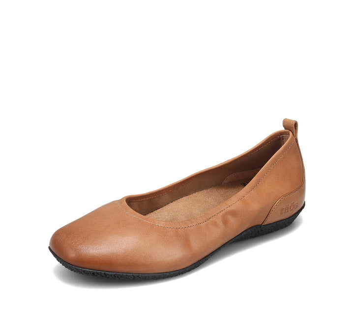 Women's Taos Chit Chat Color: Caramel  7