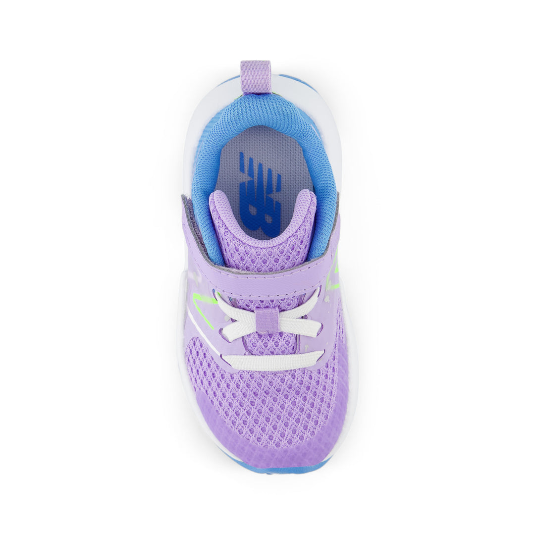 Toddler's New Balance Rave Run v2 Bungee Lace with Top Strap Color: lilac Glo with Sky Blue 3