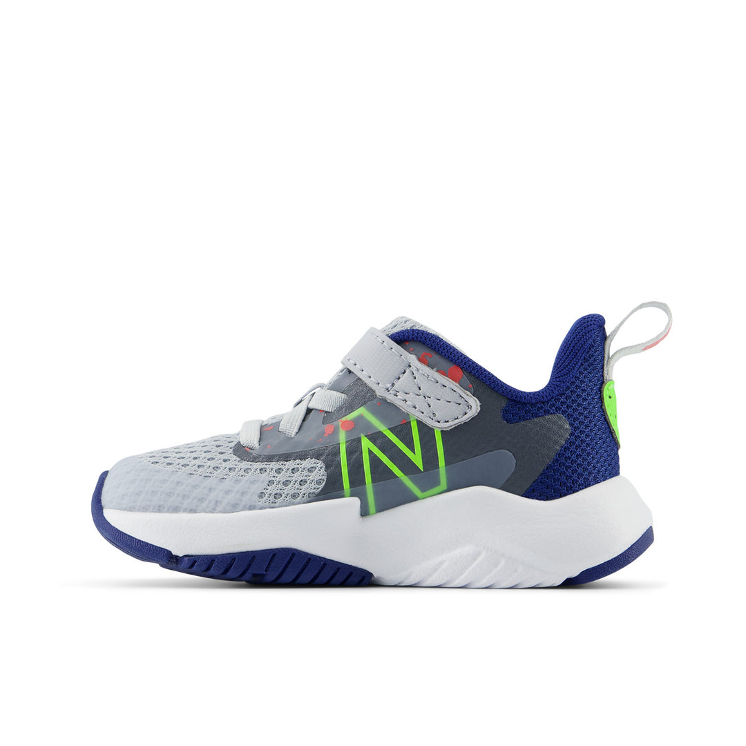 Toddler's New Balance Rave Run v2 Bungee Lace with Top Strap Color: Granite with Inkwell  2