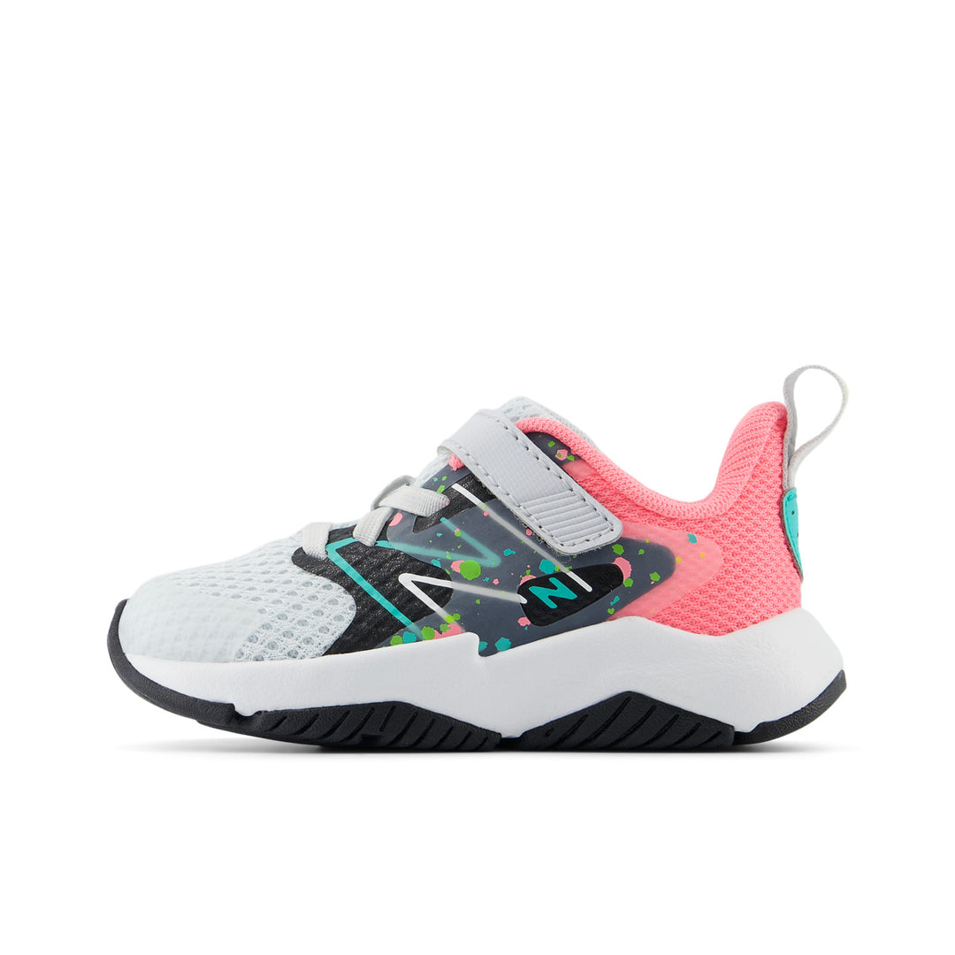 Toddler's New Balance Rave Run v2 Bungee Lace with Top Strap Color: Quartz Grey / Ultra Pink  6