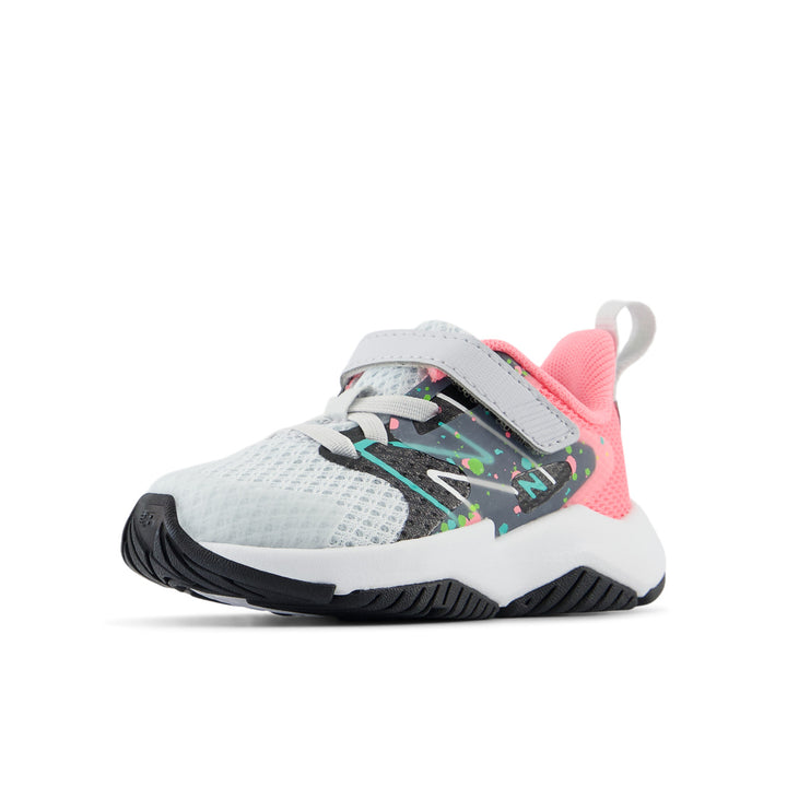 Toddler's New Balance Rave Run v2 Bungee Lace with Top Strap Color: Quartz Grey / Ultra Pink  8