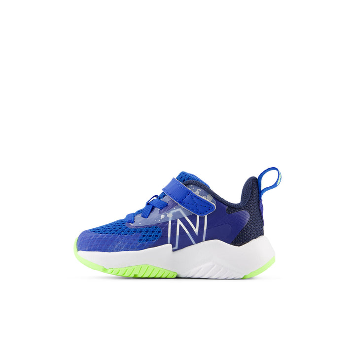 Toddler's New Balance Rave Run v2 Bungee Lace with Top Strap Color: Team Royal with Blue Oasis 4