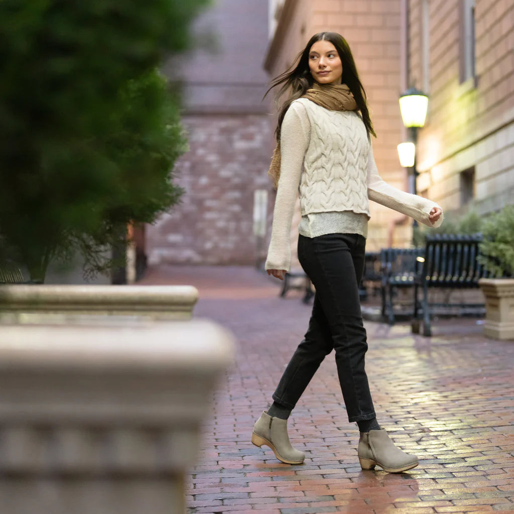 Women's Dansko Lizanne Boot Color: Taupe Milled Nubuck 6