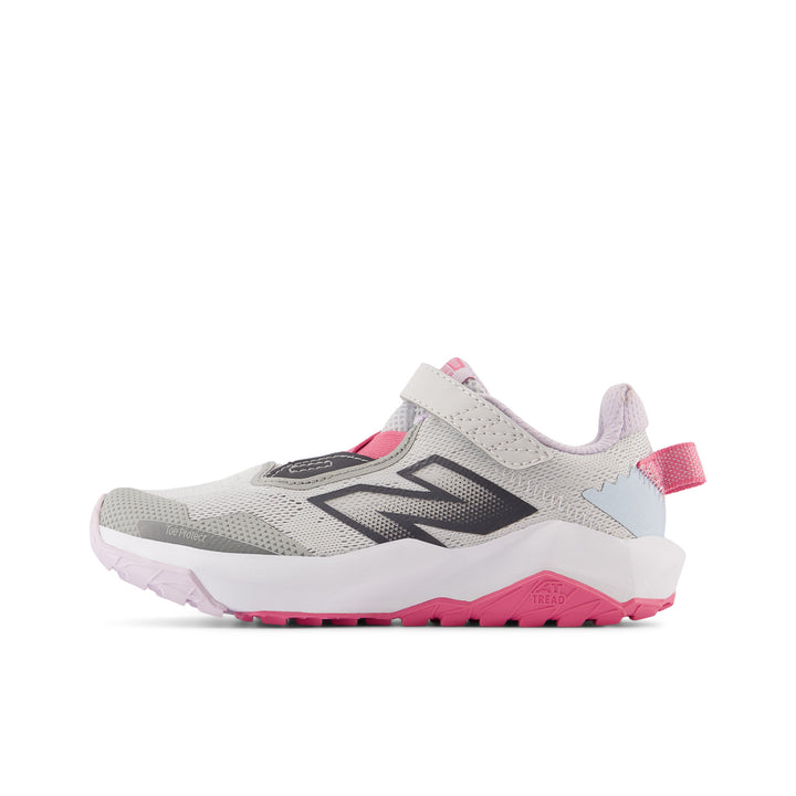 Little Kid's New Balance DynaSoft Nitrel v6 Bungee Lace with Top Strap Color: Grey Matter with Real Pink 6