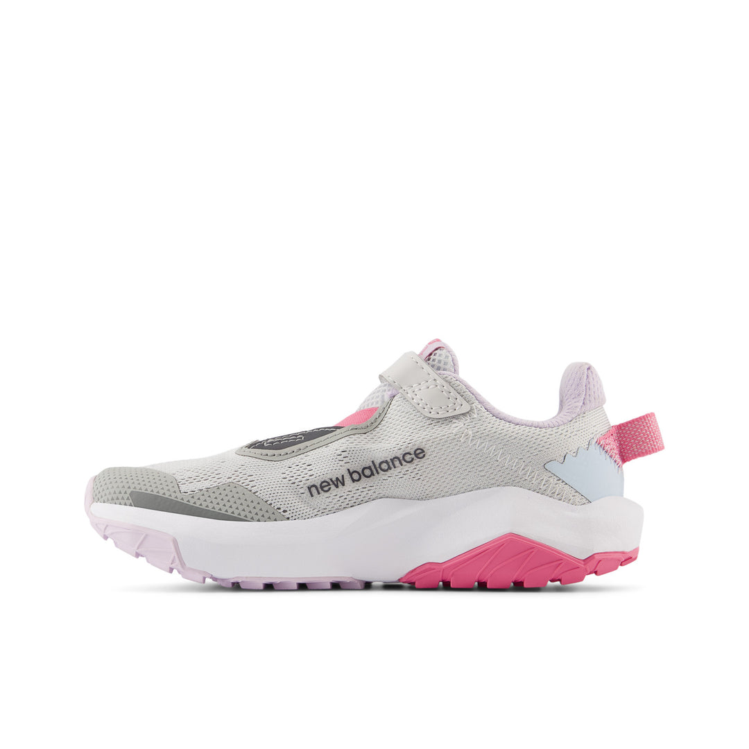 Little Kid's New Balance DynaSoft Nitrel v6 Bungee Lace with Top Strap Color: Grey Matter with Real Pink 2