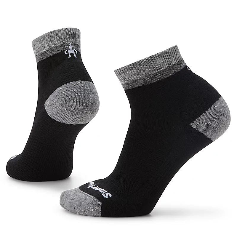 Smartwool Everyday Top Stripe Light Cushion Ankle Socks Color: Black 
