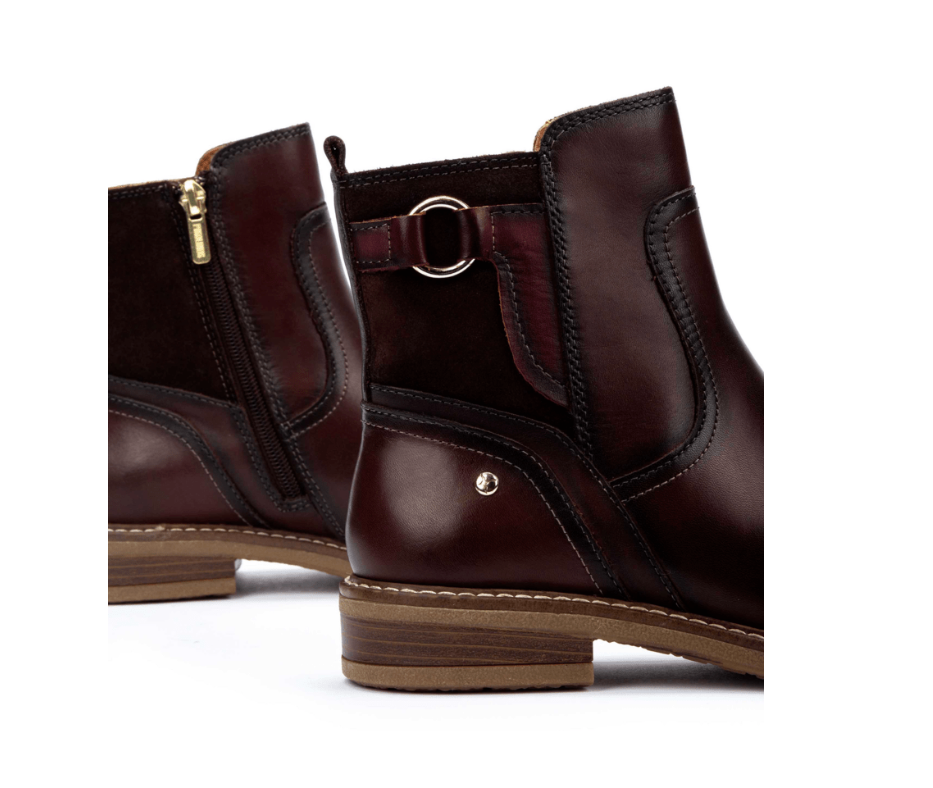 Women's Pikolinos Aldaya Classic High Ankle Boots Color: Caoba