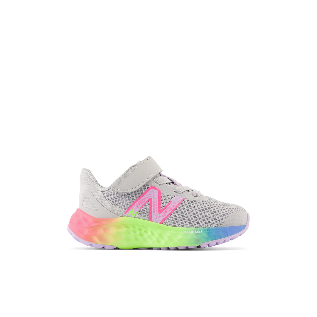 Toddler's New Balance Fresh Foam Arishi v4 Bungee Lace with Top Strap Color: Light Aluminum