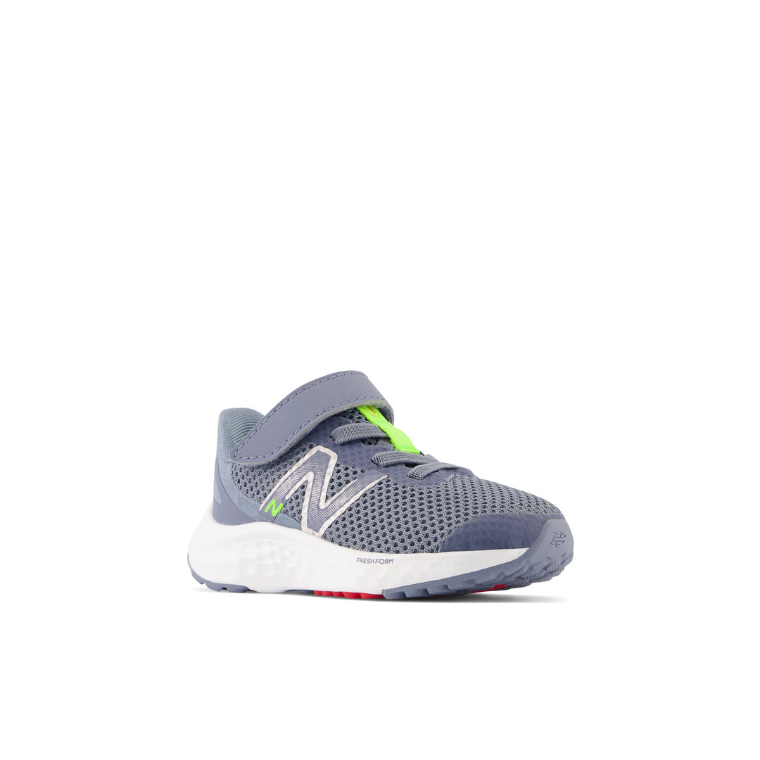 Toddler's New Balance Fresh Foam Arishi v4 Bungee Lace with Top Strap Color: Arctic Grey