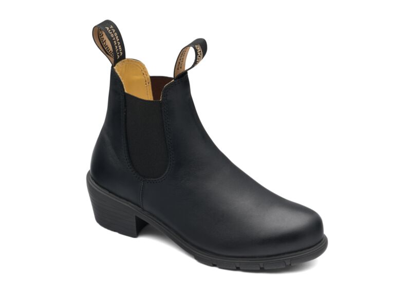Women's Blundstone #1671 Heeled Boot Color: Black