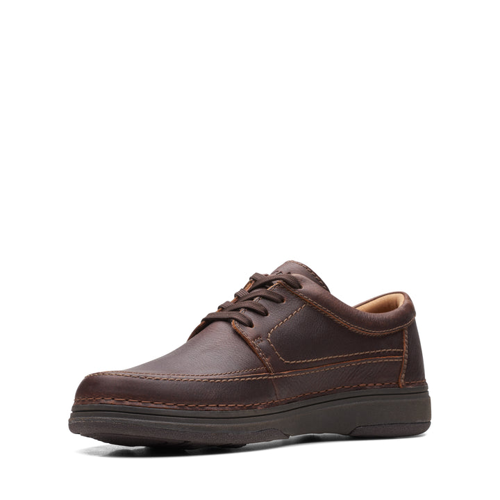 Men's Clarks Nature 5 Lo Color: Dark Brown Leather (WIDE WIDTH)