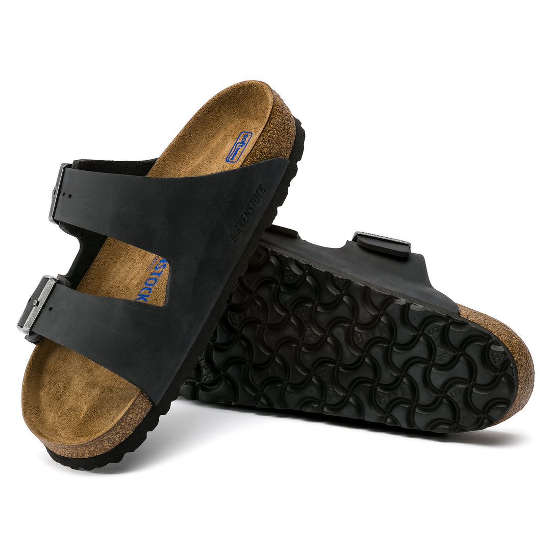 Women's Birkenstock Arizona Soft Footbed Oiled Leather Color: Black  (MEDIUM/NARROW WIDTH)