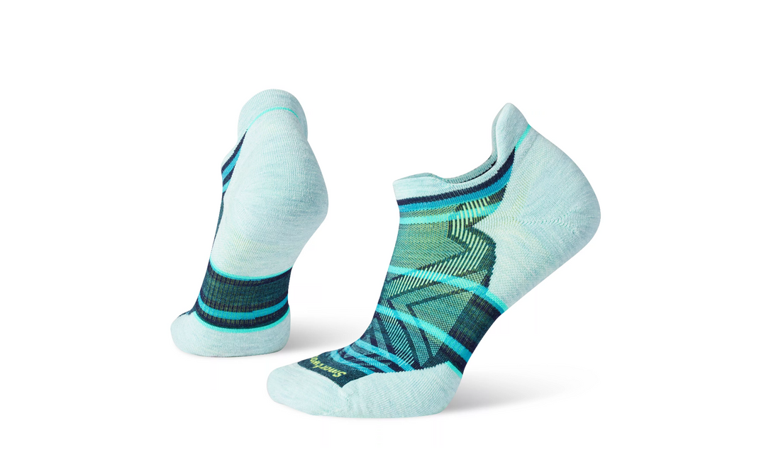 Women's Run Targeted Cushion Stripe Low Ankle Socks Color: Twilight Blue