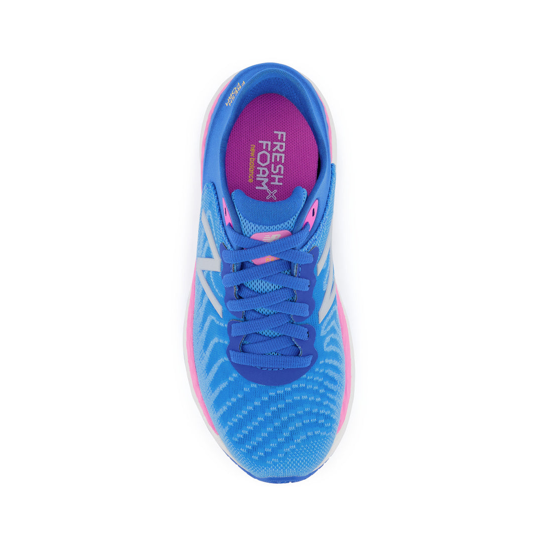 Big Kid's New Balance Fresh Foam 860v11 Color: Vibrant Sky